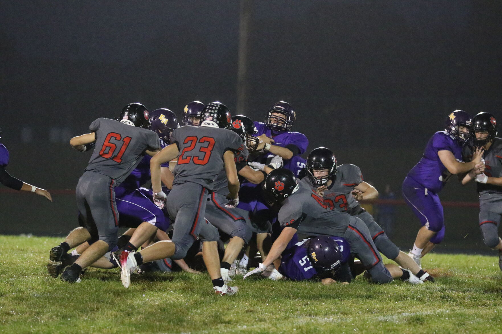 Tackle_463.JPG